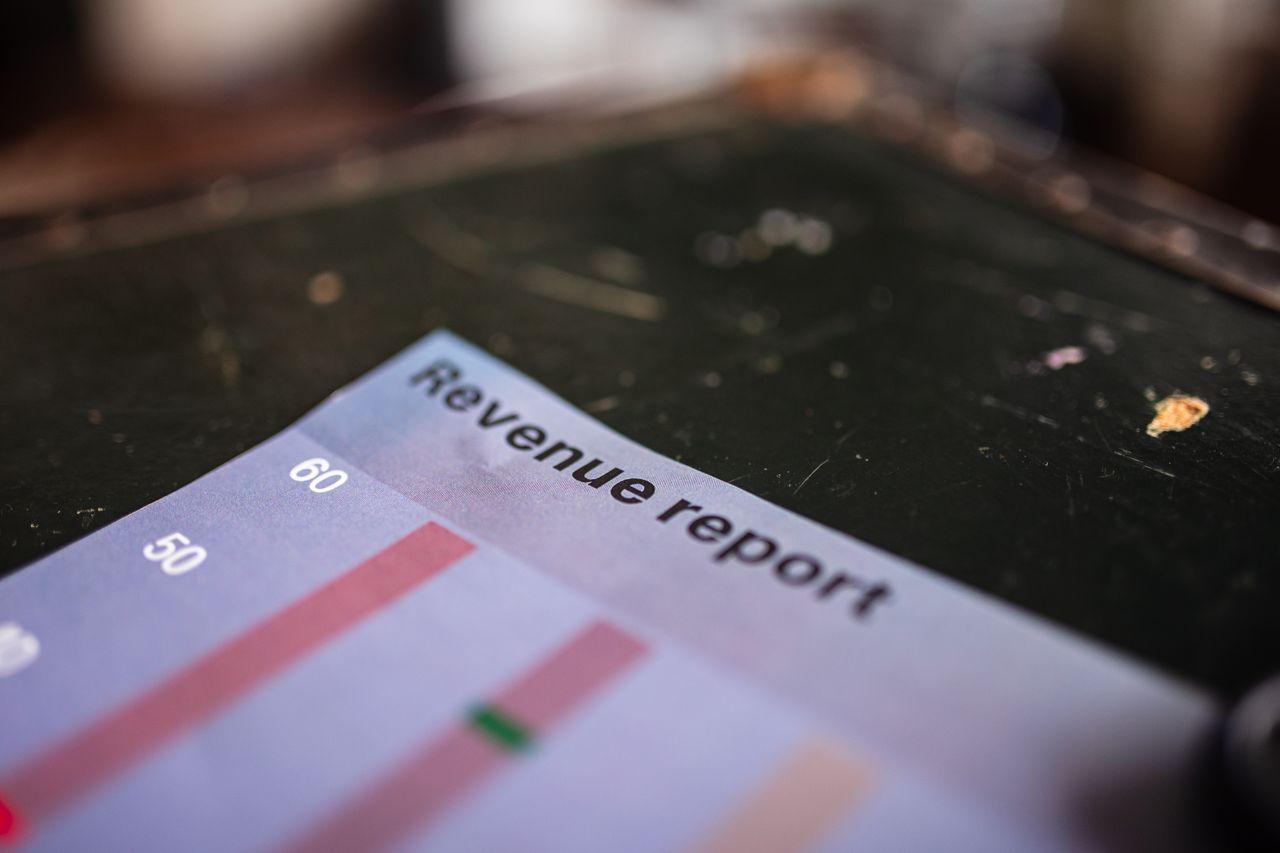 Tracking business expenses for Dallas accounting services